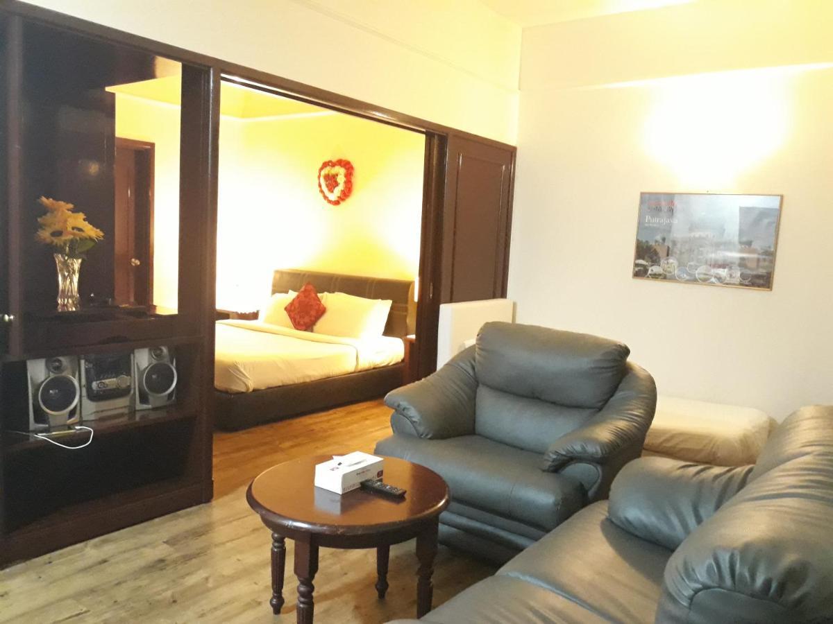 Residence Suite At Berjaya Times Square Kl Kuala Lumpur Dış mekan fotoğraf